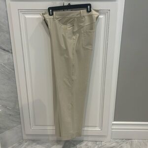 NWOT LULULEMON trouser